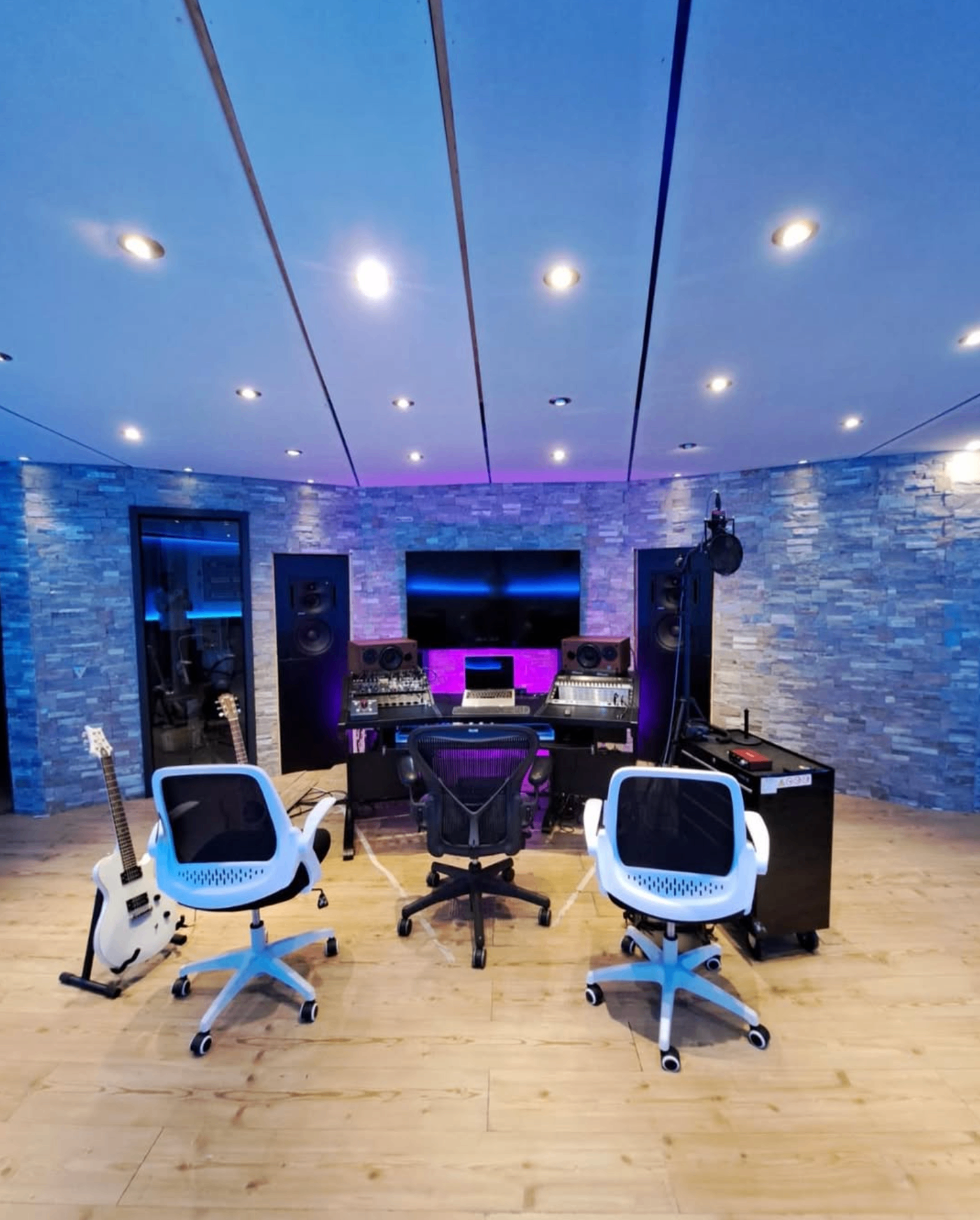 Montebello Studio — Poblenou